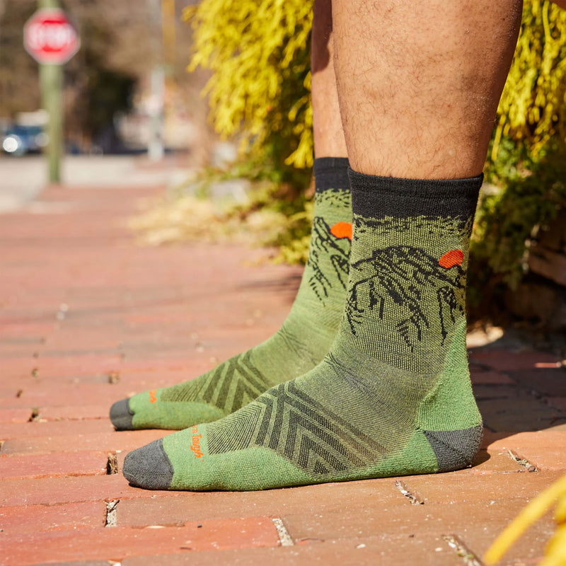 Darn Tough Vert Micro Crew Ultra-Lightweight Cushion Running Socks Action 2