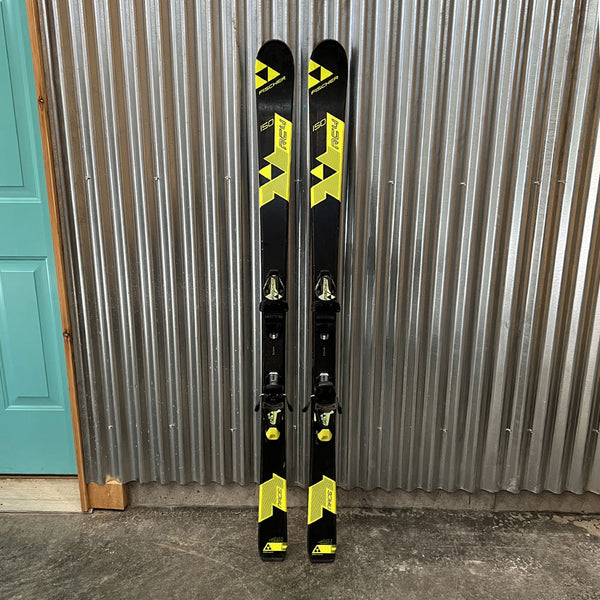 Fischer RC4 Kid's Skis w/ Fischer FJ7 Bindings - USED — Vermont