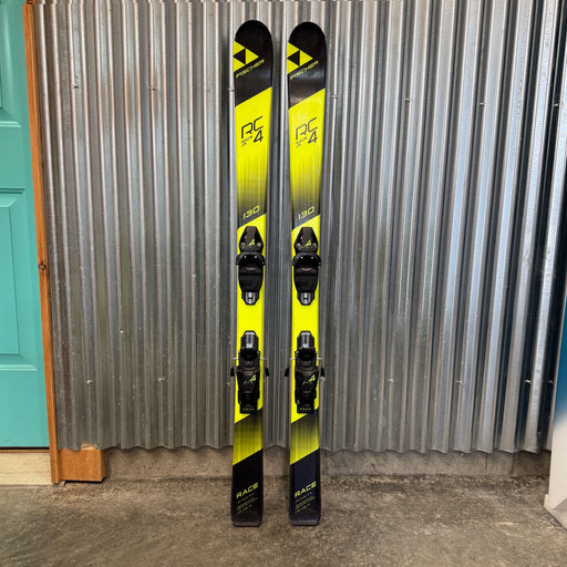 Fischer RC4 Kid's Skis w/ Fischer FJ4 GW Bindings - USED
