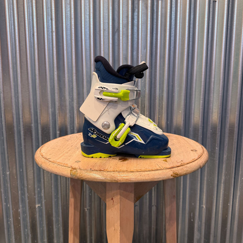 Nordica Team 2 Kid's Ski Boots - USED
