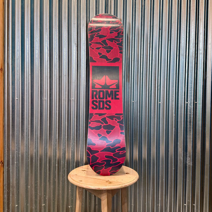 Rome Minishred Kid's Snowboard w/ Rome Snowboard Bindings - USED 110cm base