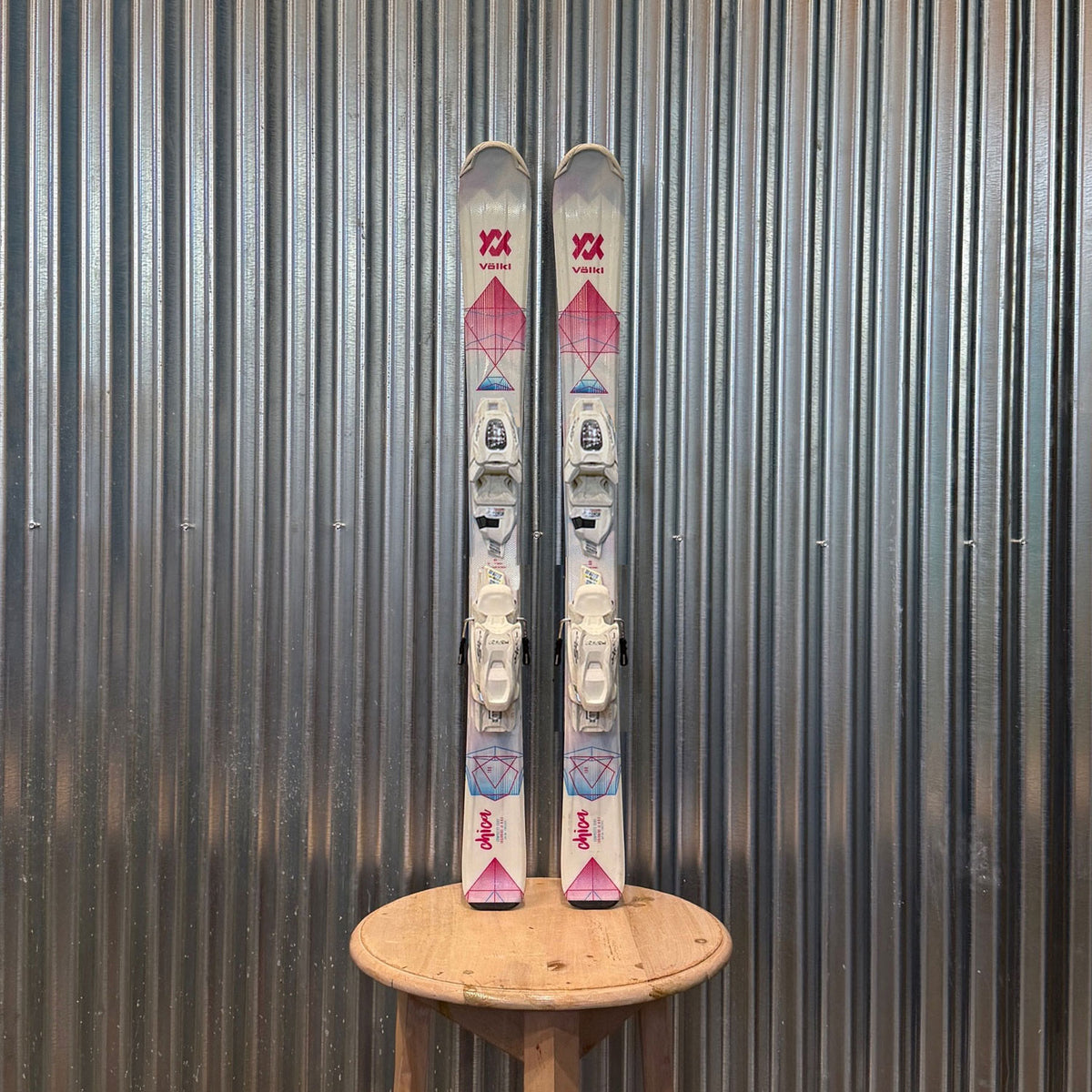 volkl-chica-kids-skis-with-